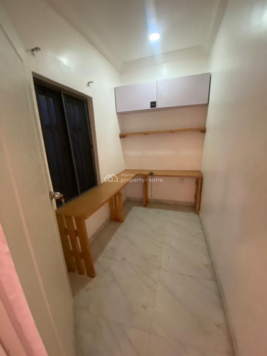 3 Bedroom Semi Detached House, Osapa, Lekki, Lagos, Semi-detached Duplex for Rent