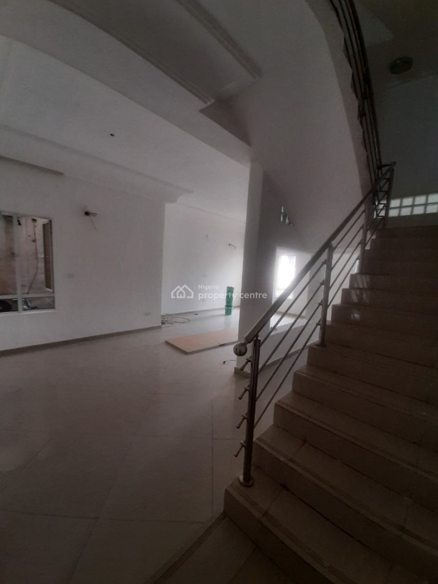 Serviced with 24/7 Power Supply 4 Bedroom En-suite Townhouse with Fitt, Lekki Phase 1, Lekki, Lagos, Terraced Duplex for Rent