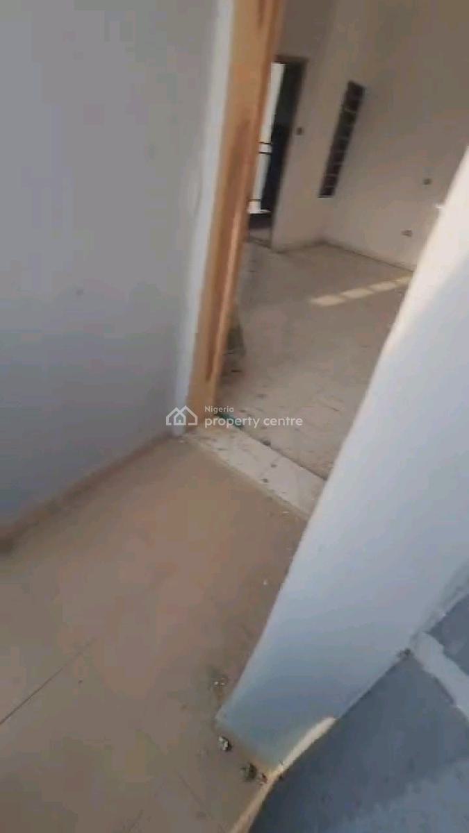 Newly Build 2bedrm Flat in a Good Environment Pop  Finishing,, Kareem Street Off Ojuelegba Road, Surulere, Lagos, Flat / Apartment for Rent