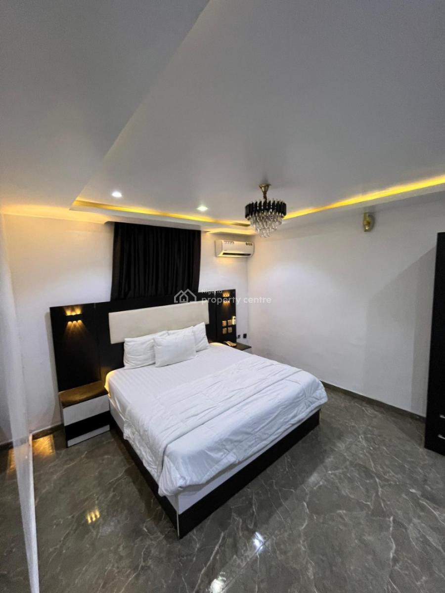 3 Bedroom Apartment with Swimming Pool, Allen, Ikeja, Lagos, Flat / Apartment Short Let
