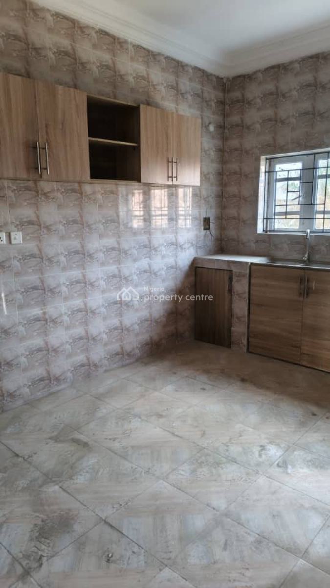 a Company Needed to Take All for Staffs, Shapati Oppisite Beechwood Estate, Ibeju, Lagos, Flat / Apartment for Rent
