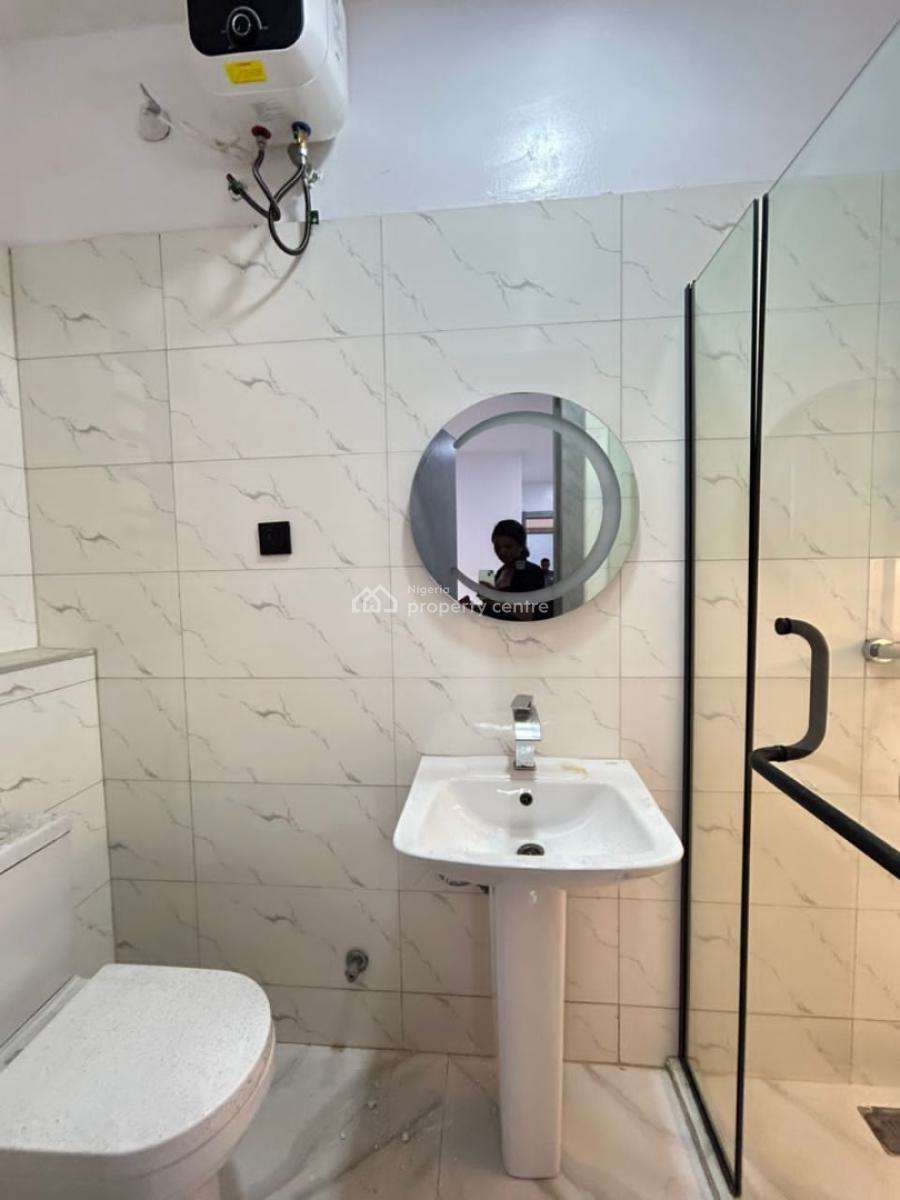3 Bedroom Apartment with Bq, Off Freedom Way, Lekki Phase 1, Lekki, Lagos, Flat / Apartment for Rent