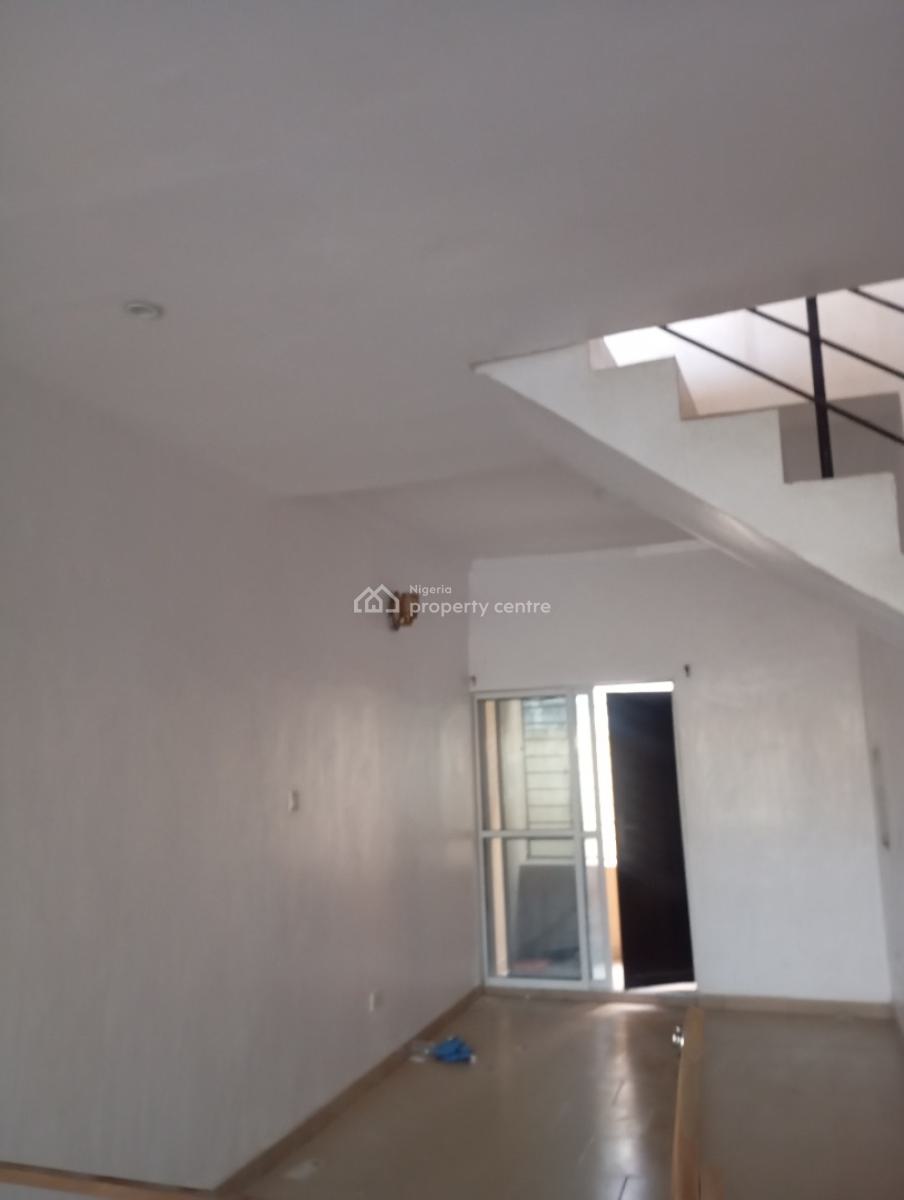 Very Spacious Studio Apartment with Constant Electricity & Water, Lekki Scheme 2, Ajah, Lagos, Flat / Apartment for Rent