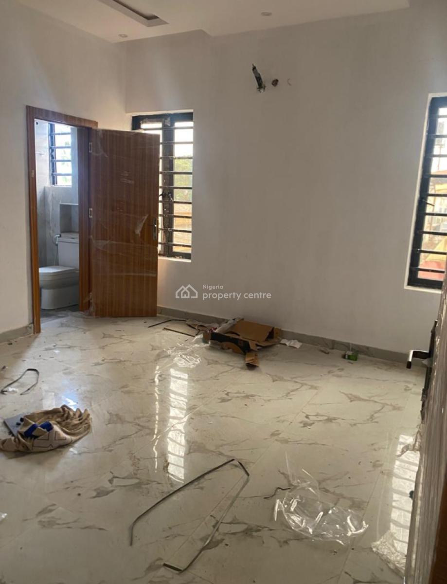Elegantly Built 5 Bedroom Detached Duplex + a Room Bq & a Gatehouse, Omole Phase 2, Ikeja, Lagos, Detached Duplex for Sale