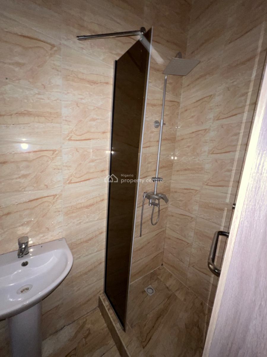 Semi Masters Bedroom, Royal Pine Estate Orchid Road, Lekki, Lagos, Self Contain (single Rooms) for Rent
