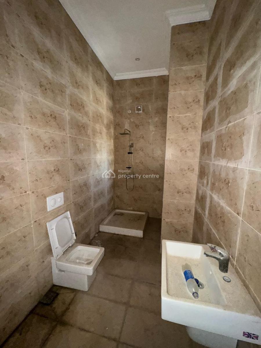 a Very Spacious 5 Bedrooms Semi Detached House with Bq in a Serene Est, The Palm Residence Estate, Jakande, Lekki Lagos, Jakande, Lekki, Lagos, Semi-detached Duplex for Rent