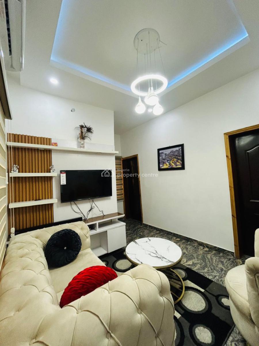 One Bedroom Apartment with Top Notch Amenities, Yaba, Lagos, Flat / Apartment Short Let