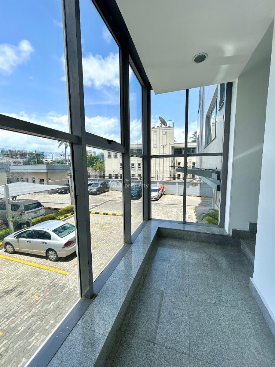 Luxurious 3 Bedroom Apartment with City Plus Lagoon Views, Well Built and Structured 3 Bedroom Apartment with a Pool & Elevator, Victoria Island (vi), Lagos, Flat / Apartment for Sale