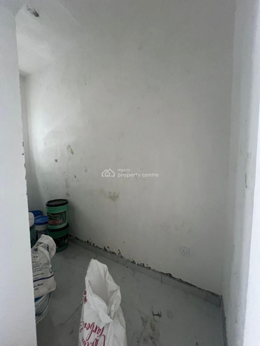 Eye Catchy 3 Bedroom Apartment Plus Bq in a Top Notch Location, Yaba, Lagos, House for Sale