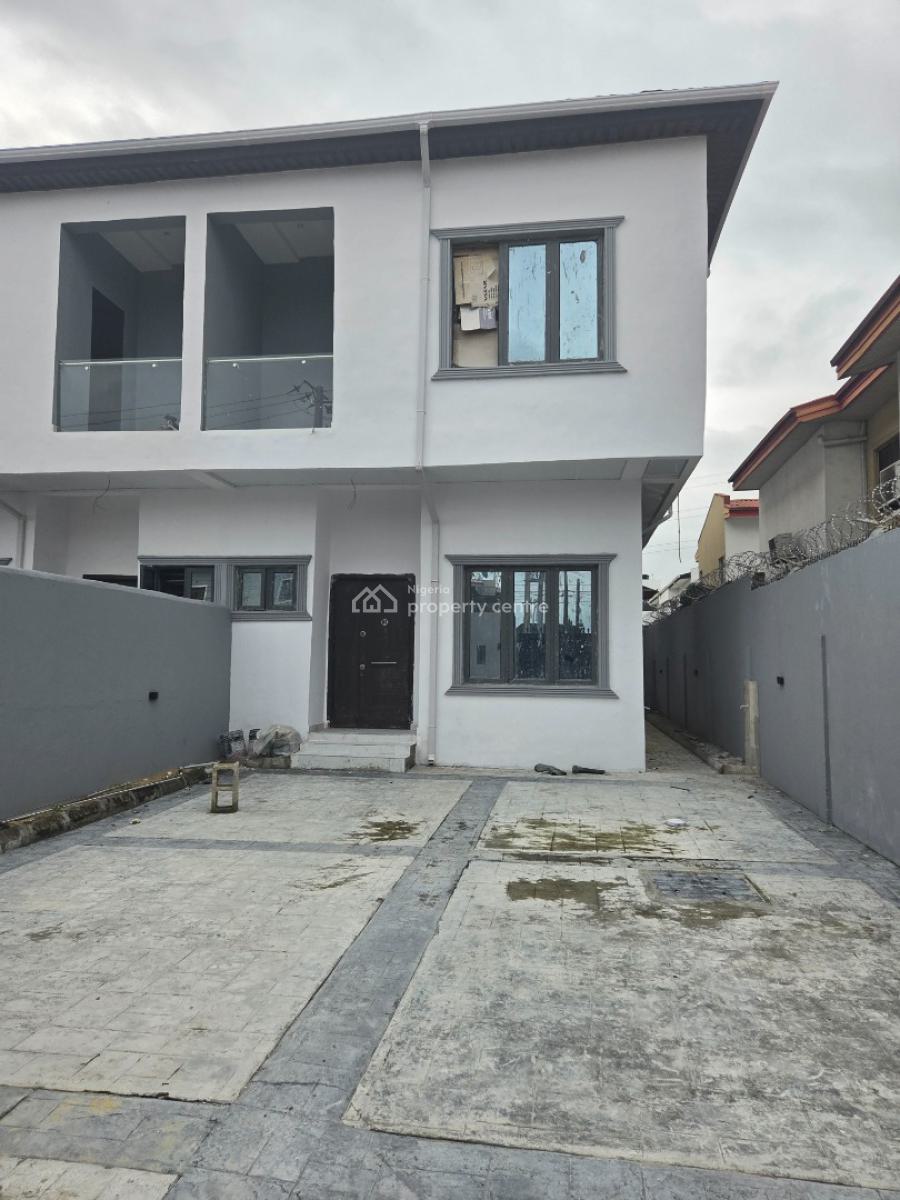 a Brand New 4 Bedroom  Semi-detached Duplex with a Room Bq, Lekki Phase 1, Lekki, Lagos, Semi-detached Duplex for Rent