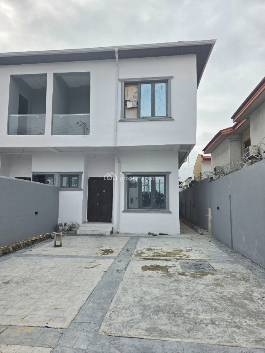 a Brand New 4 Bedroom  Semi-detached Duplex with a Room Bq, Lekki Phase 1, Lekki, Lagos, Semi-detached Duplex for Rent
