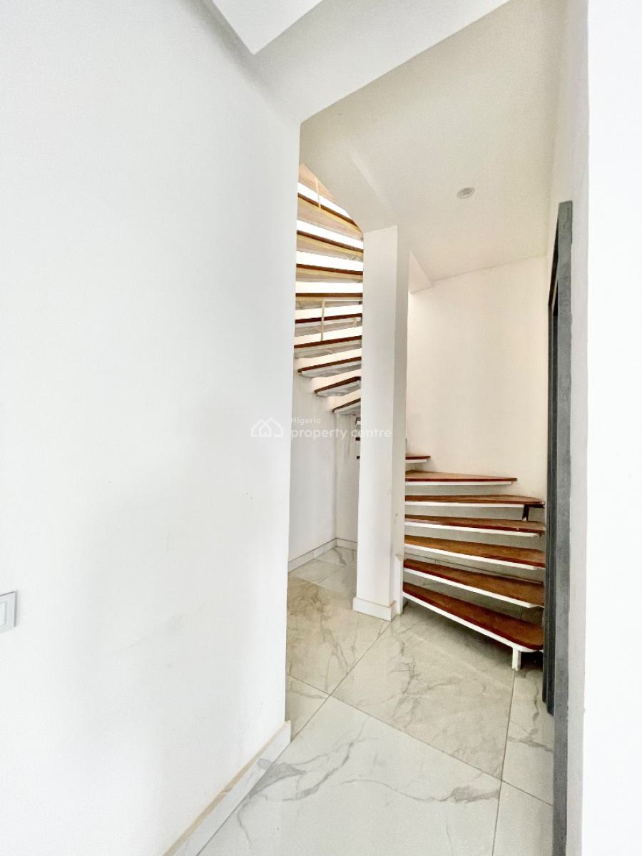 4 Bedroom Penthouse, Guzape District, Abuja, House for Sale