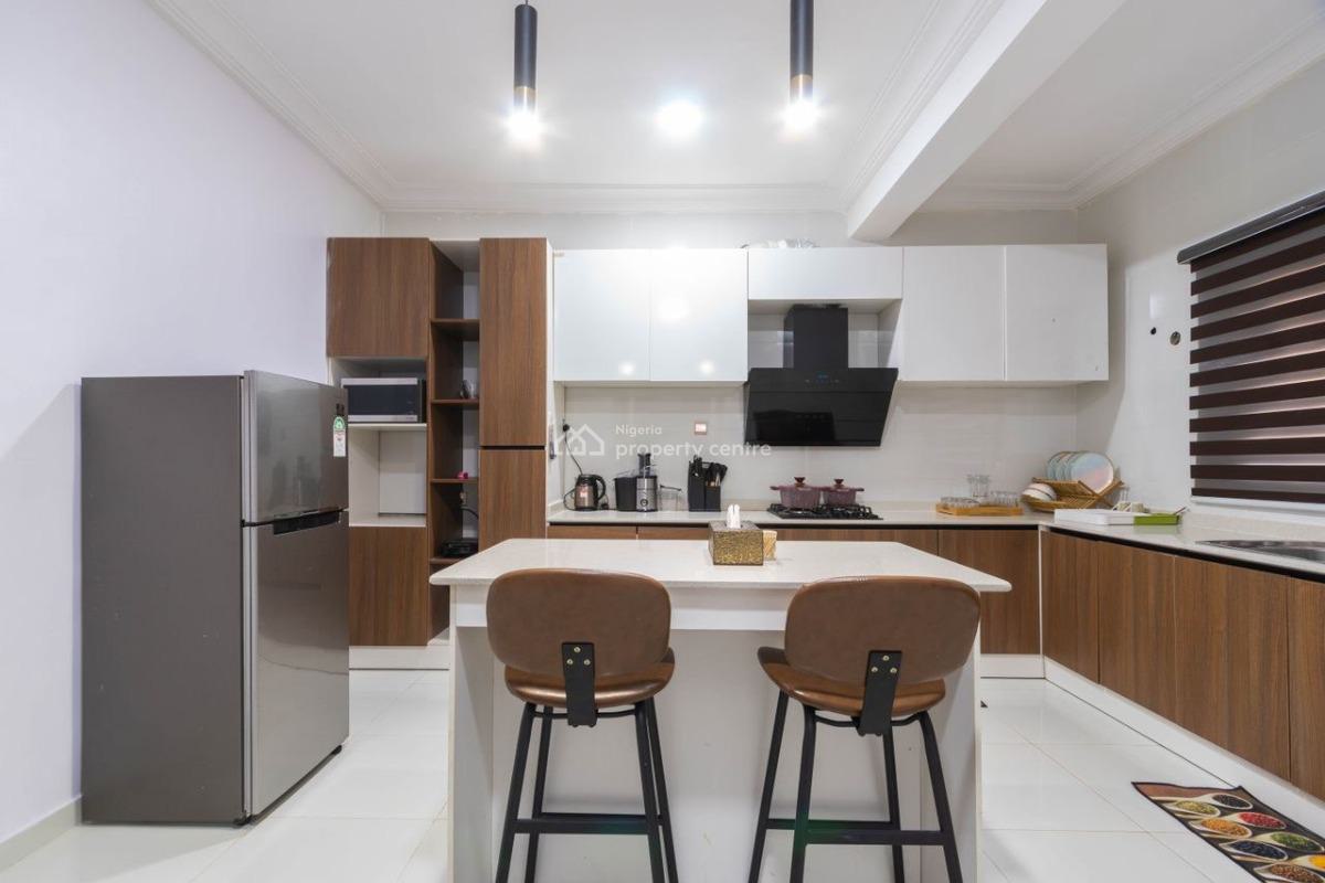 4 Bedrooms Maisonette with C of O, Northern Foreshore Estate, Chevron,, Lekki, Lagos, House for Sale