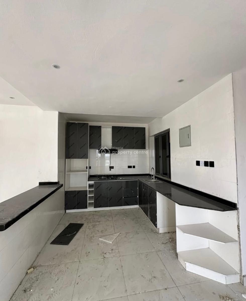 Serviced 2 Bedrooms Apartment, Lekki Phase 1, Lekki, Lagos, Flat / Apartment for Rent