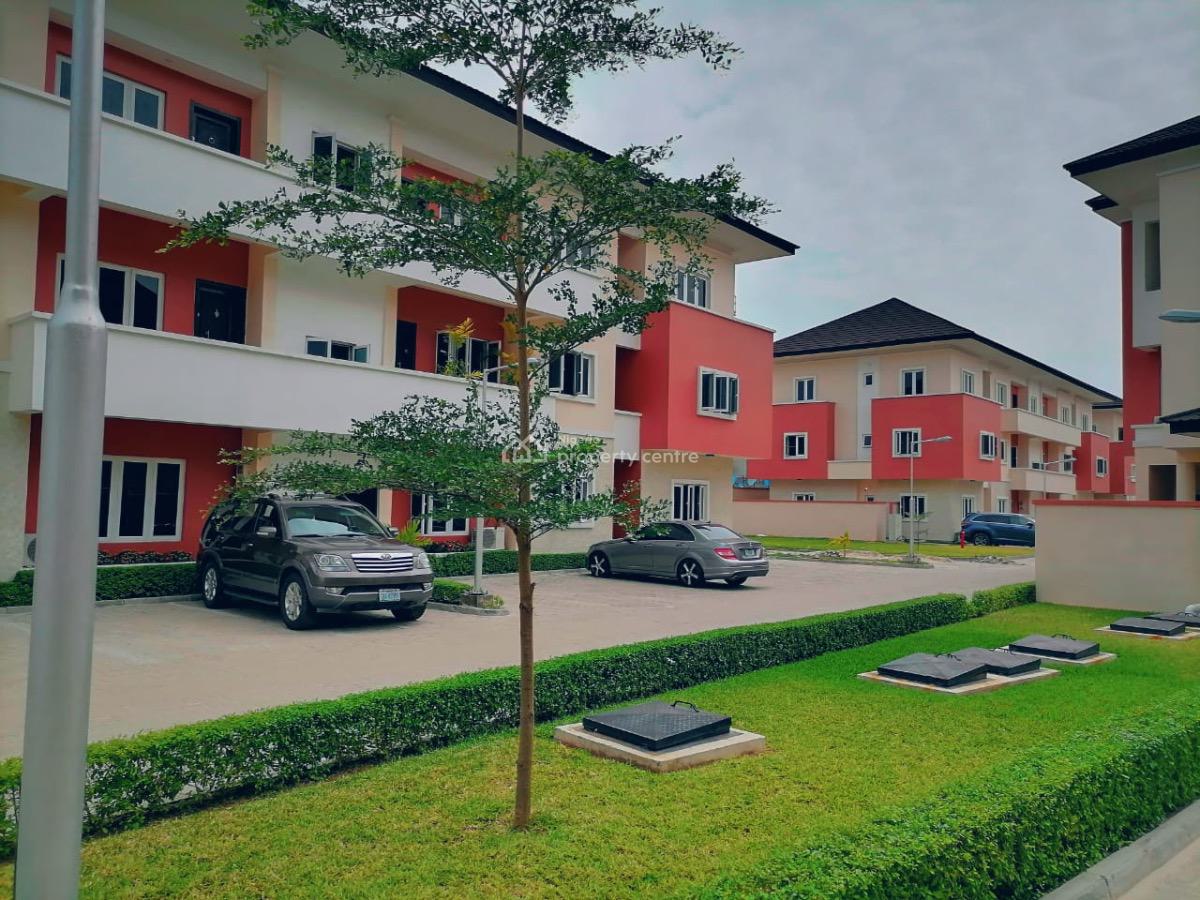 Exquisite 3 Bedroom Apartment with Pool, Ikate, Lekki, Lagos, Flat / Apartment for Rent