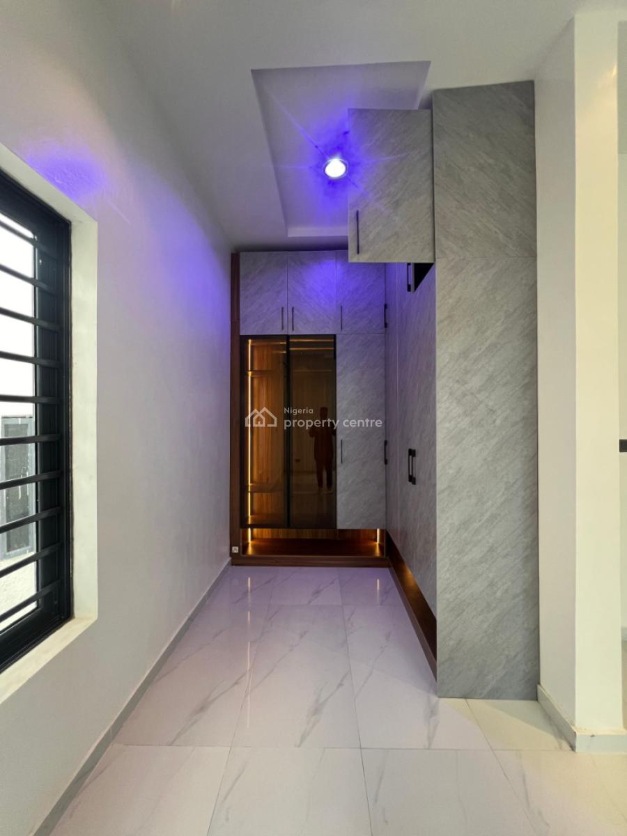 Exquisite Block of Flats in Prime Location for Investment, Lekki Phase 1, Lekki, Lagos, Block of Flats for Sale