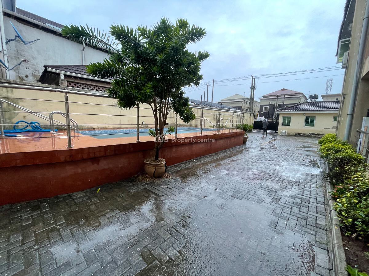 Standard 2-bedroom Flat All Rooms En-suite, Off T.f. Kuboye Lekki Right Side, Lekki Phase 1, Lekki, Lagos, Flat / Apartment for Rent