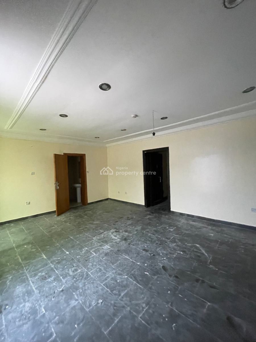 Standard 2-bedroom Flat All Rooms En-suite, Off T.f. Kuboye Lekki Right Side, Lekki Phase 1, Lekki, Lagos, Flat / Apartment for Rent