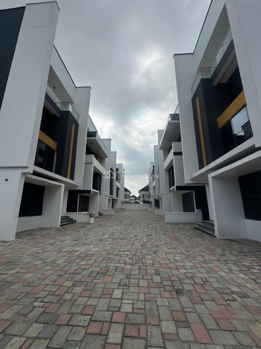 Gigantic 4 Bedroom Fully Detached Duplex with Very Spacious Room,, Chevron, Lekki, Lagos, Detached Duplex for Sale