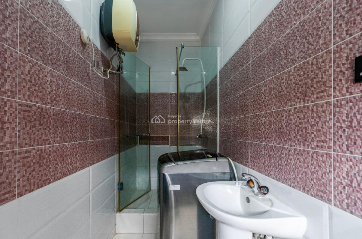 Luxury 4 Bedroom Apartment, Spar Road, Lekki Phase 1, Lekki, Lagos, Flat / Apartment Short Let