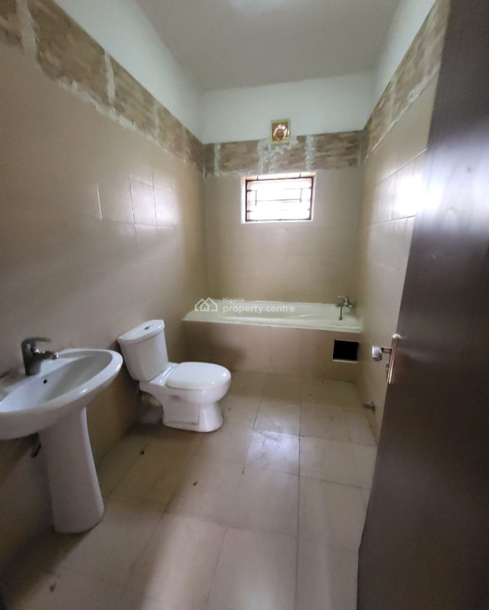 Luxurious 4 Bedroom Flat with Bq, By Old Secteriate, Garki, Abuja, Terraced Duplex for Rent