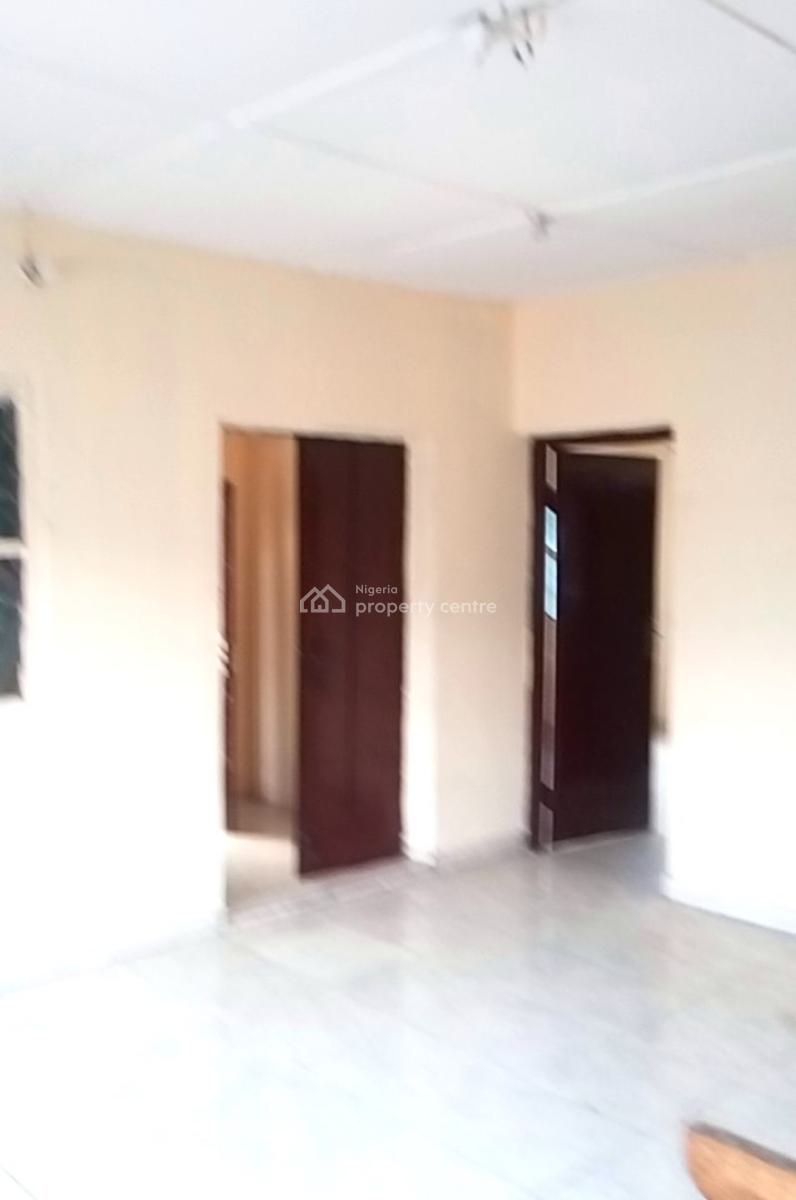 Spacious  3 Bedroom Flat, Bode Thomas, Surulere, Lagos, Flat / Apartment for Rent
