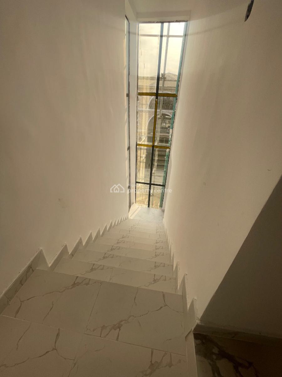 4 Bedroom Semi Detached Duplex, Oyebanji, Ologolo, Lekki, Lagos, Semi-detached Duplex for Sale