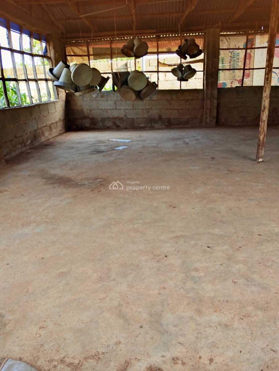 Functional Poultry & Pig Farm, Mararaba, Abuja, Factory for Sale