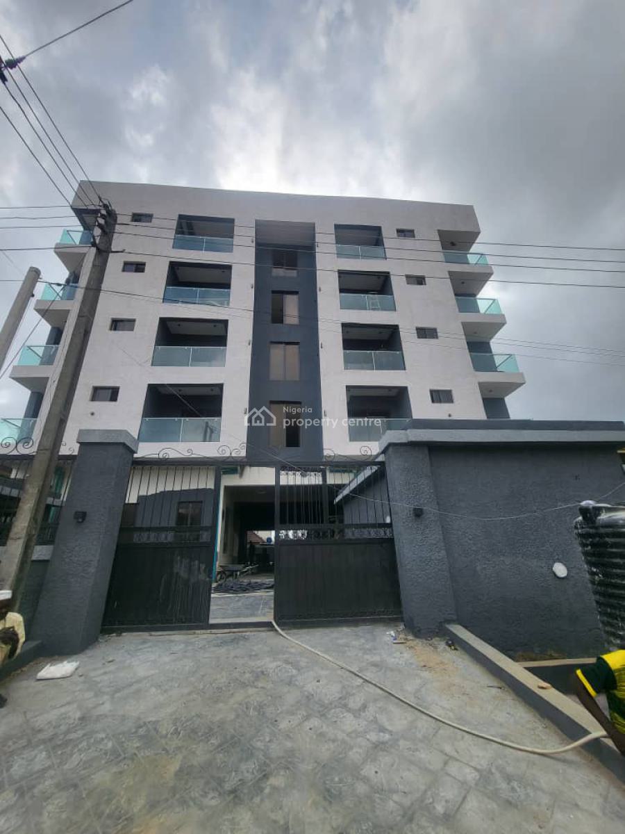 1 Bedroom Apartment with Elevator Swimming Pool and Gym, Lekki Phase 1, Lekki, Lagos, Flat / Apartment for Sale