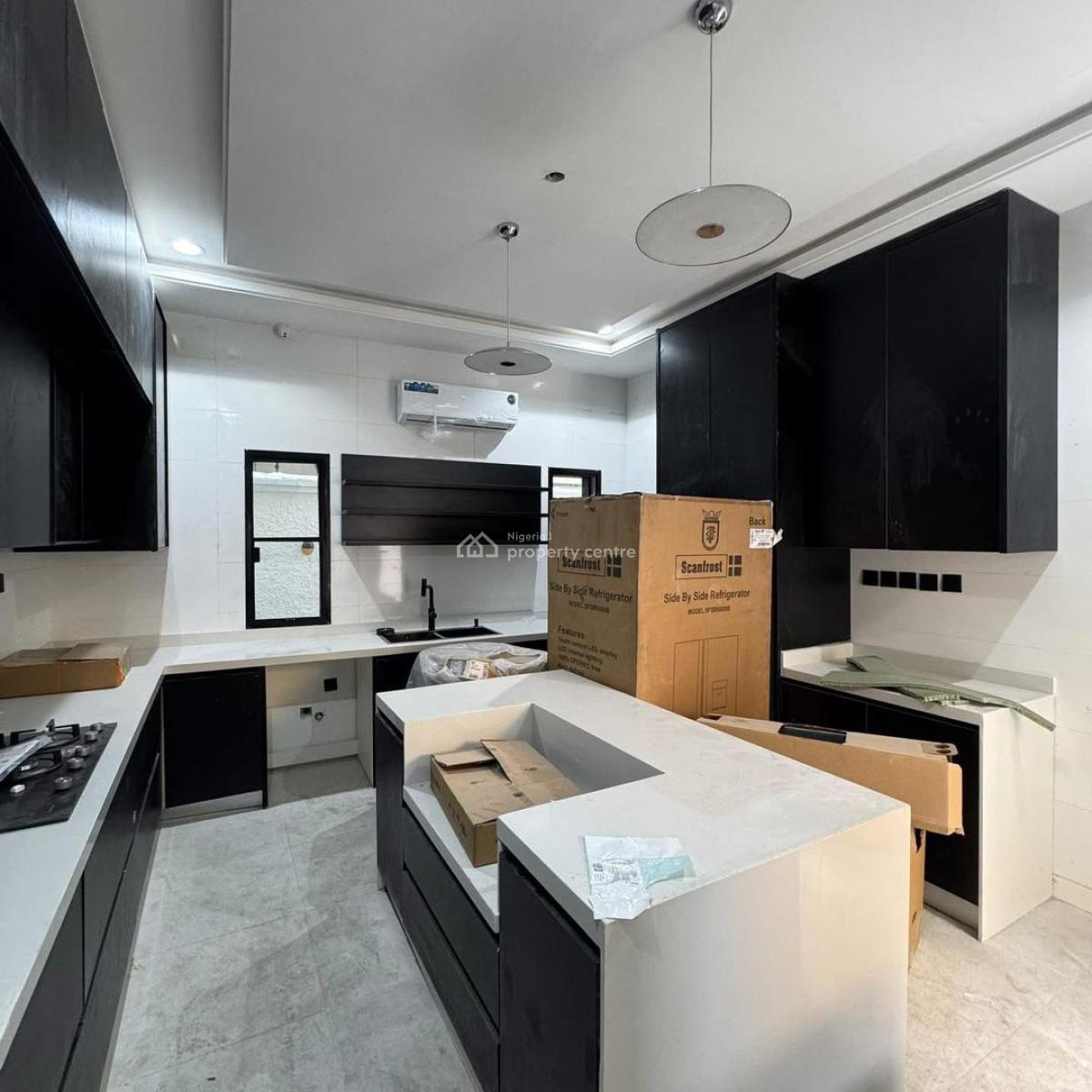 Luxury 4 Bedrooms Duplex in a Good Area, Lekki Phase 1, Lekki, Lagos, Detached Duplex for Sale