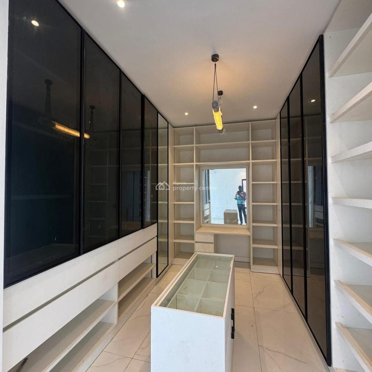 Luxury 4 Bedrooms Duplex in a Good Area, Lekki Phase 1, Lekki, Lagos, Detached Duplex for Sale