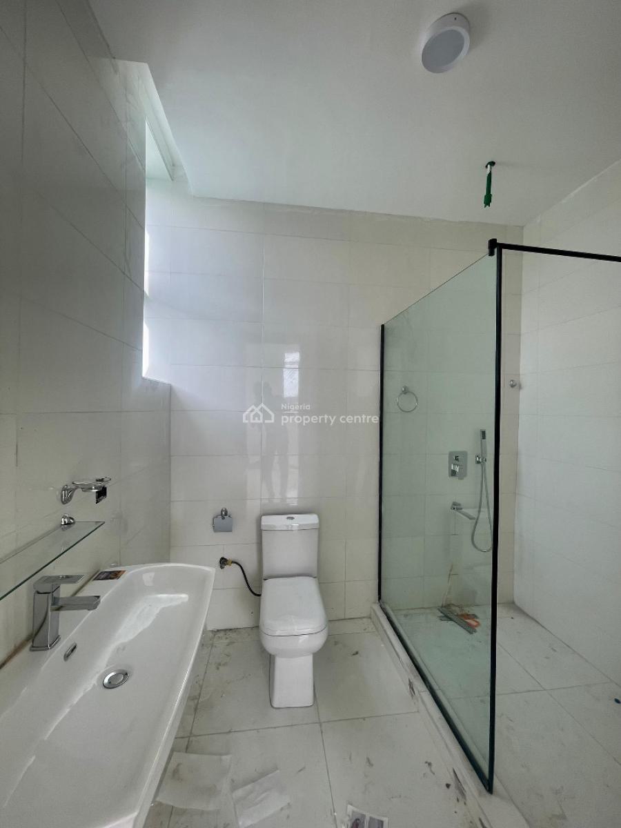 Well Built 2 Bedroom Apartment, Oniru, Victoria Island (vi), Lagos, Flat / Apartment for Sale
