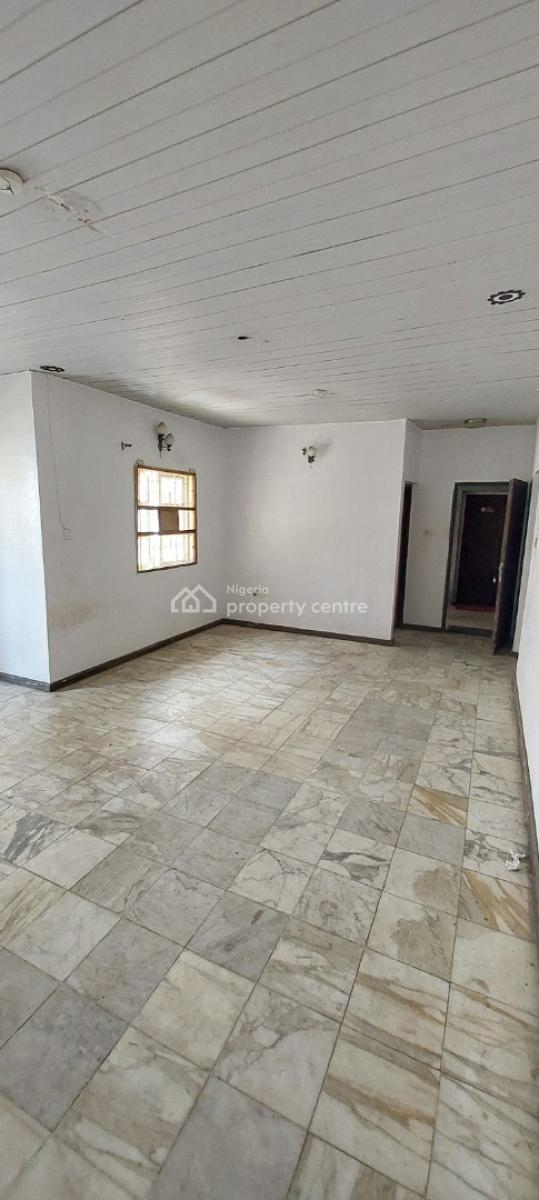 Spacious 3 Bedrooms Flat, Ikota, Lekki, Lagos, Flat / Apartment for Rent