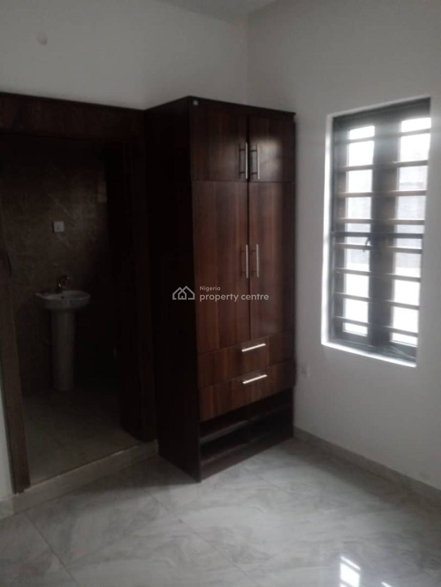 a Luxury 2 Bedroom Flat, Leadway Estate , Erunwen, Ikorodu, Lagos, Flat / Apartment for Rent