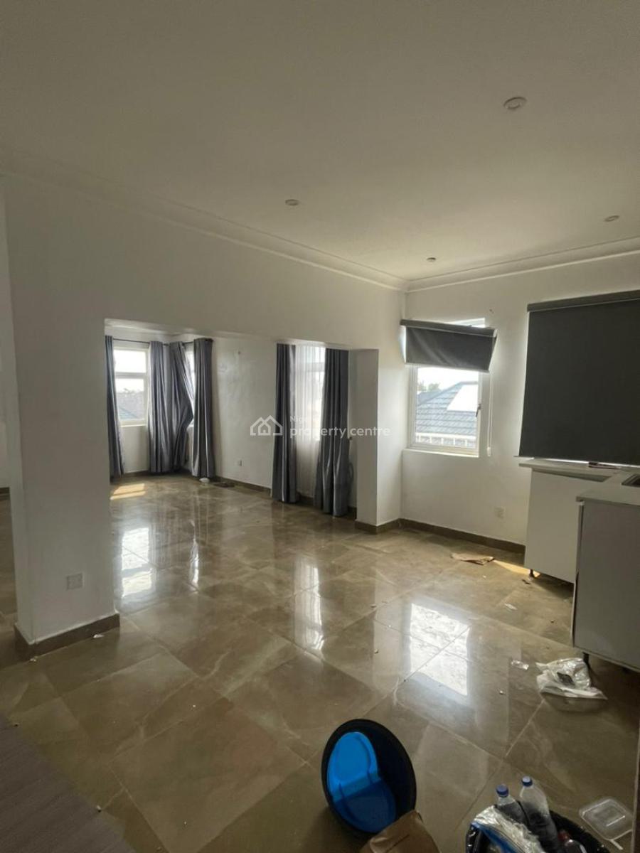 Spacious Mini Flat Upstairs with Massive Balcony, Chevron, Lekki, Lagos, Mini Flat (room and Parlour) for Rent
