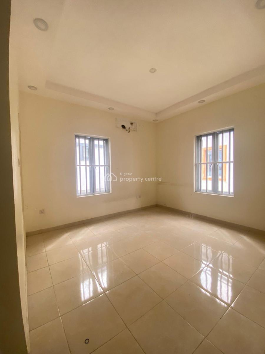 Beautiful 2 Bedroom Apartment with Personal Balcony, Osapa London, Osapa, Lekki, Lagos, Flat / Apartment for Rent