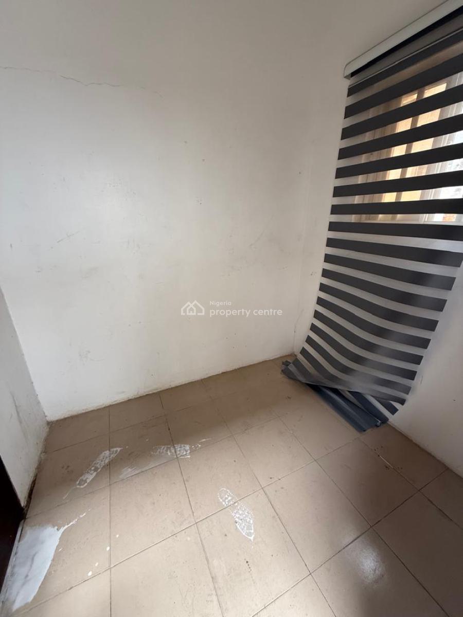 Spacious Boys Quarter, Royal Pine, Orchid, Lekki, Lagos, Flat / Apartment for Rent