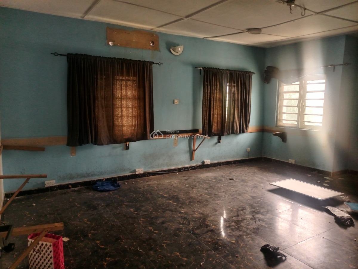 Demolishable Property Measuring 600sqm Located Inside and Estate, Adeniyi Jones, Ikeja, Lagos, House for Sale