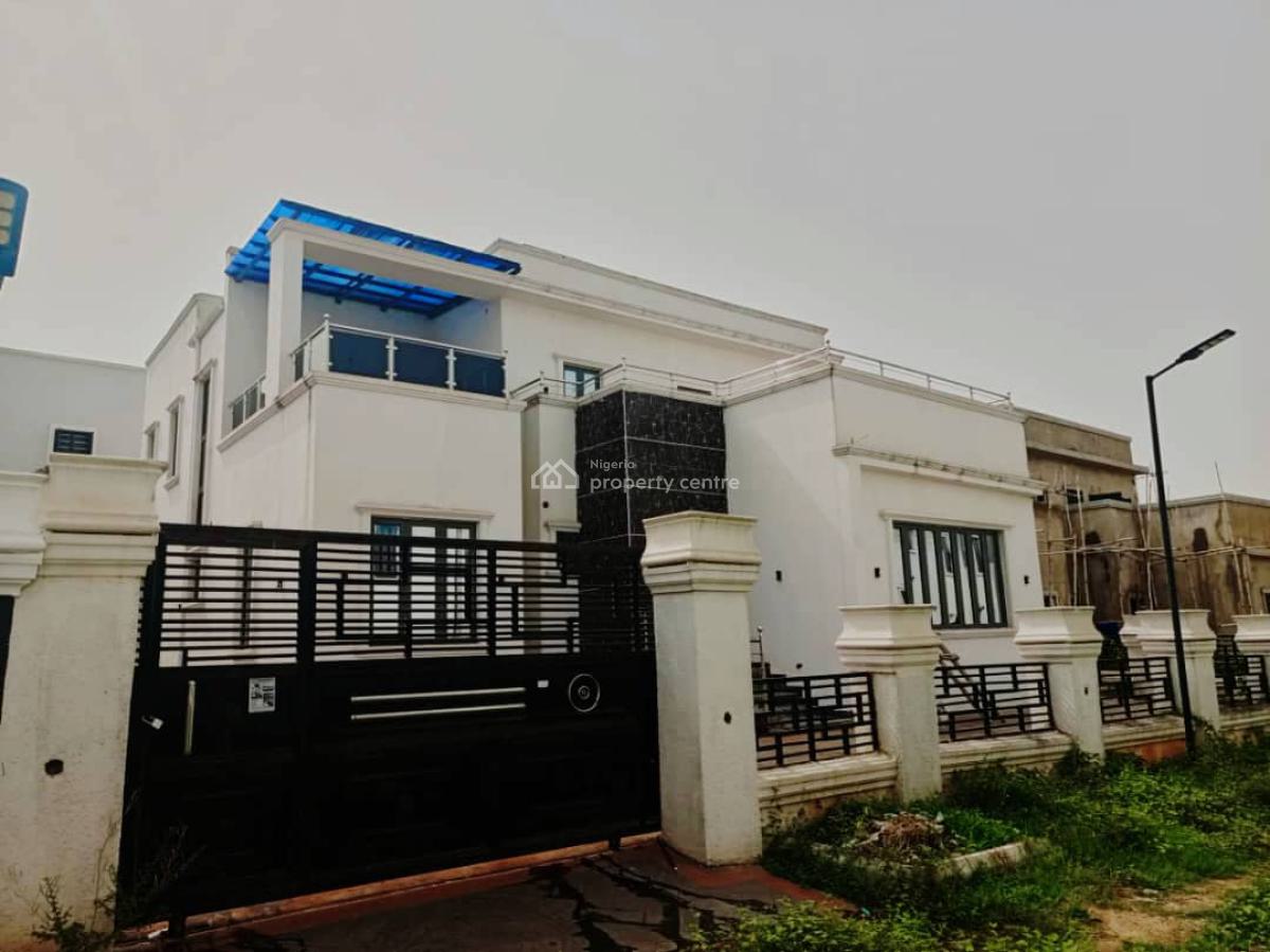 Massive 4 Bedrooms Fully Detached Duplex with Bq, Von Road, Lugbe District, Abuja, Detached Duplex for Sale