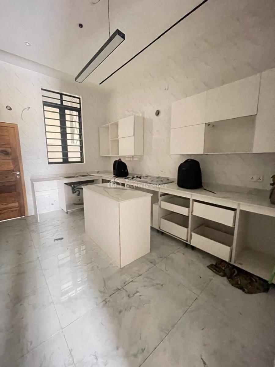 4 Bedrooms Semi Detached Duplex, Chevron, Lekki, Lagos, Semi-detached Duplex for Sale