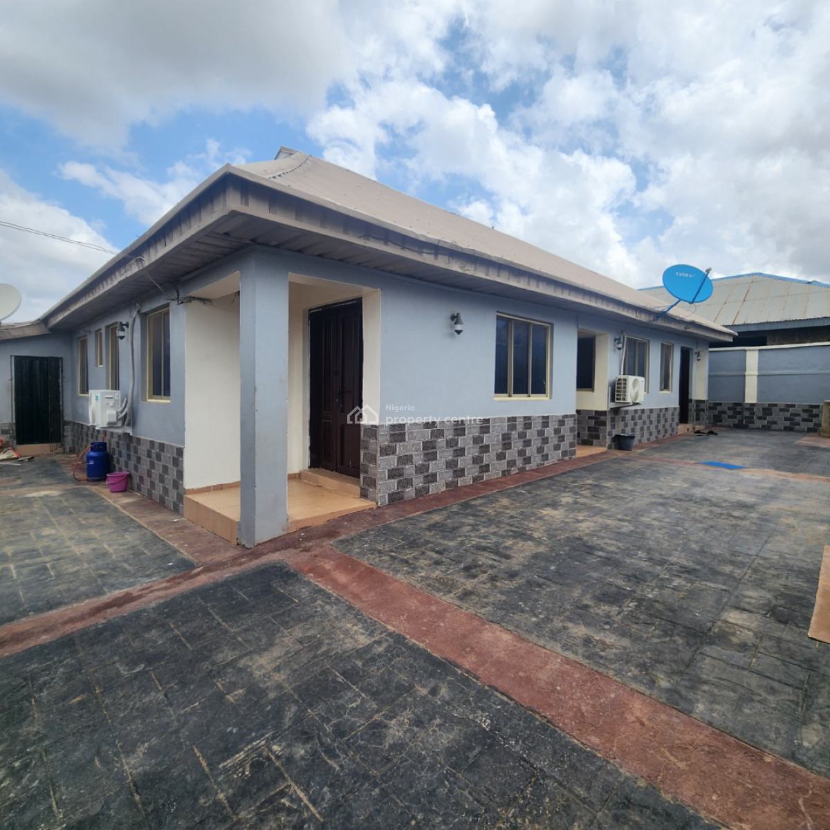 Two Units of Room/parlor Self-contained and a Room Self-contained, Iyana Agbala, Ibadan, Oyo, Detached Bungalow for Sale