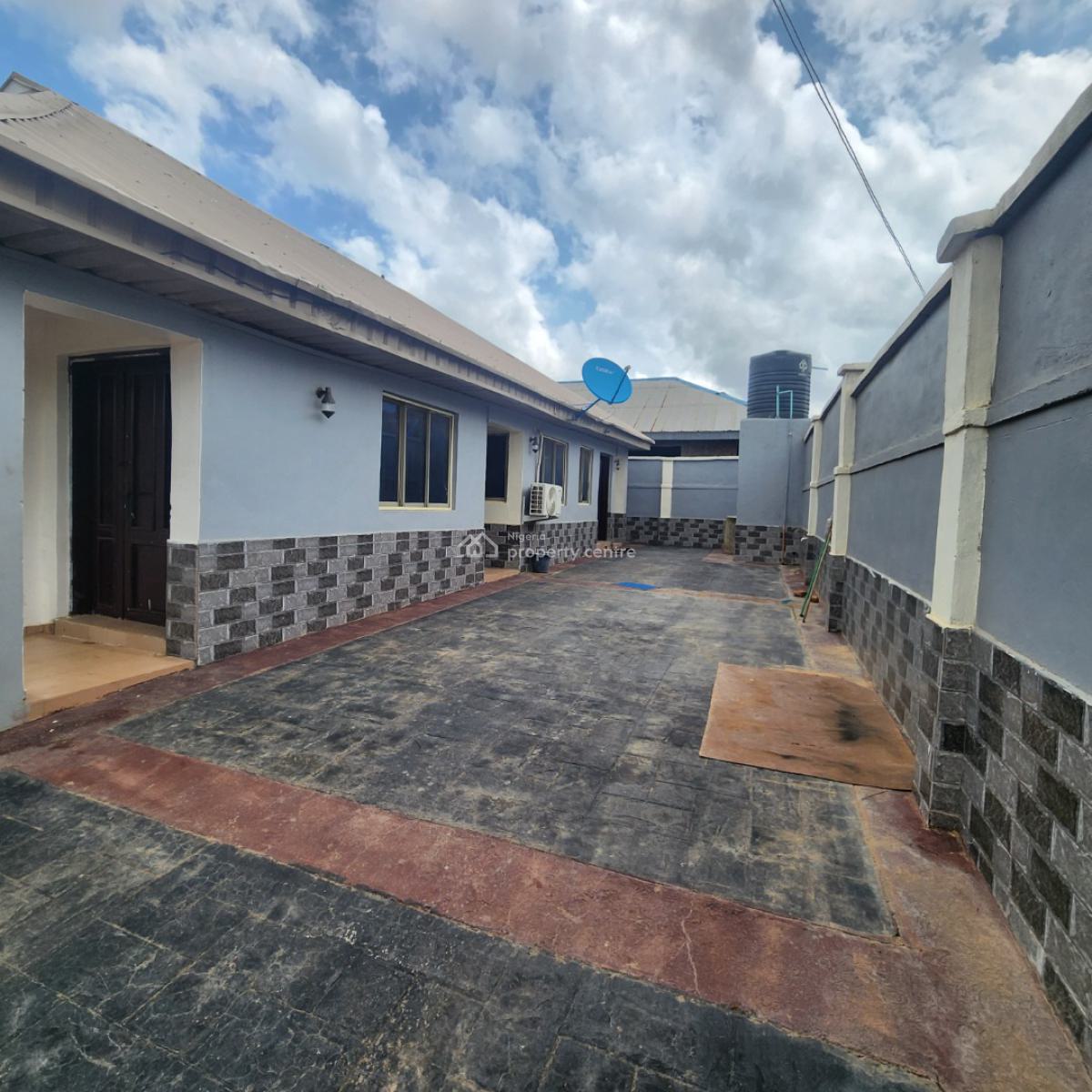 Two Units of Room/parlor Self-contained and a Room Self-contained, Iyana Agbala, Ibadan, Oyo, Detached Bungalow for Sale