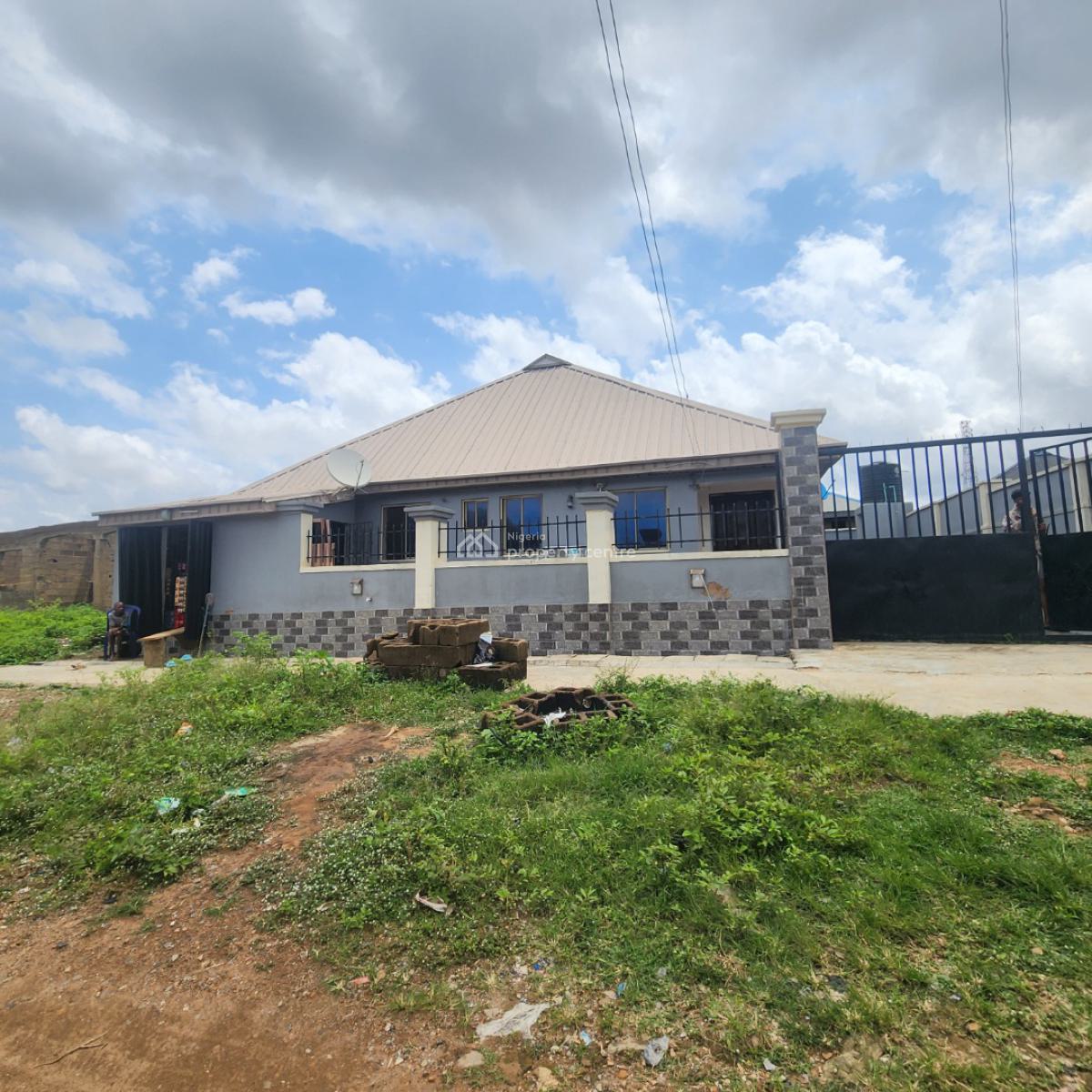 Two Units of Room/parlor Self-contained and a Room Self-contained, Iyana Agbala, Ibadan, Oyo, Detached Bungalow for Sale