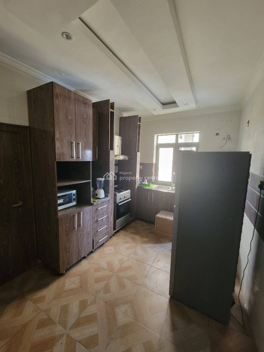 3 Bedroom Flat, Lekki Phase 1, Lekki, Lagos, Flat / Apartment for Rent