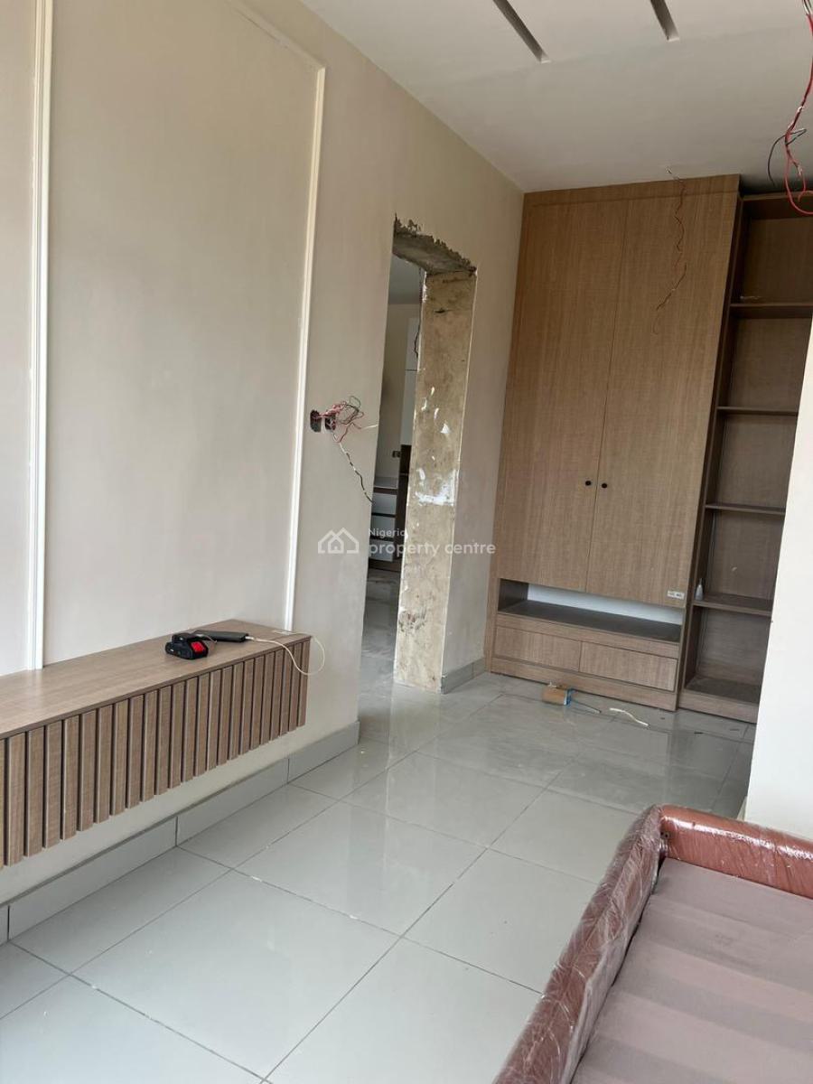 Earn Monthly Without Lifting a Finger 100% Luxury, Perez Court, Surulere, Lagos, Flat / Apartment for Sale