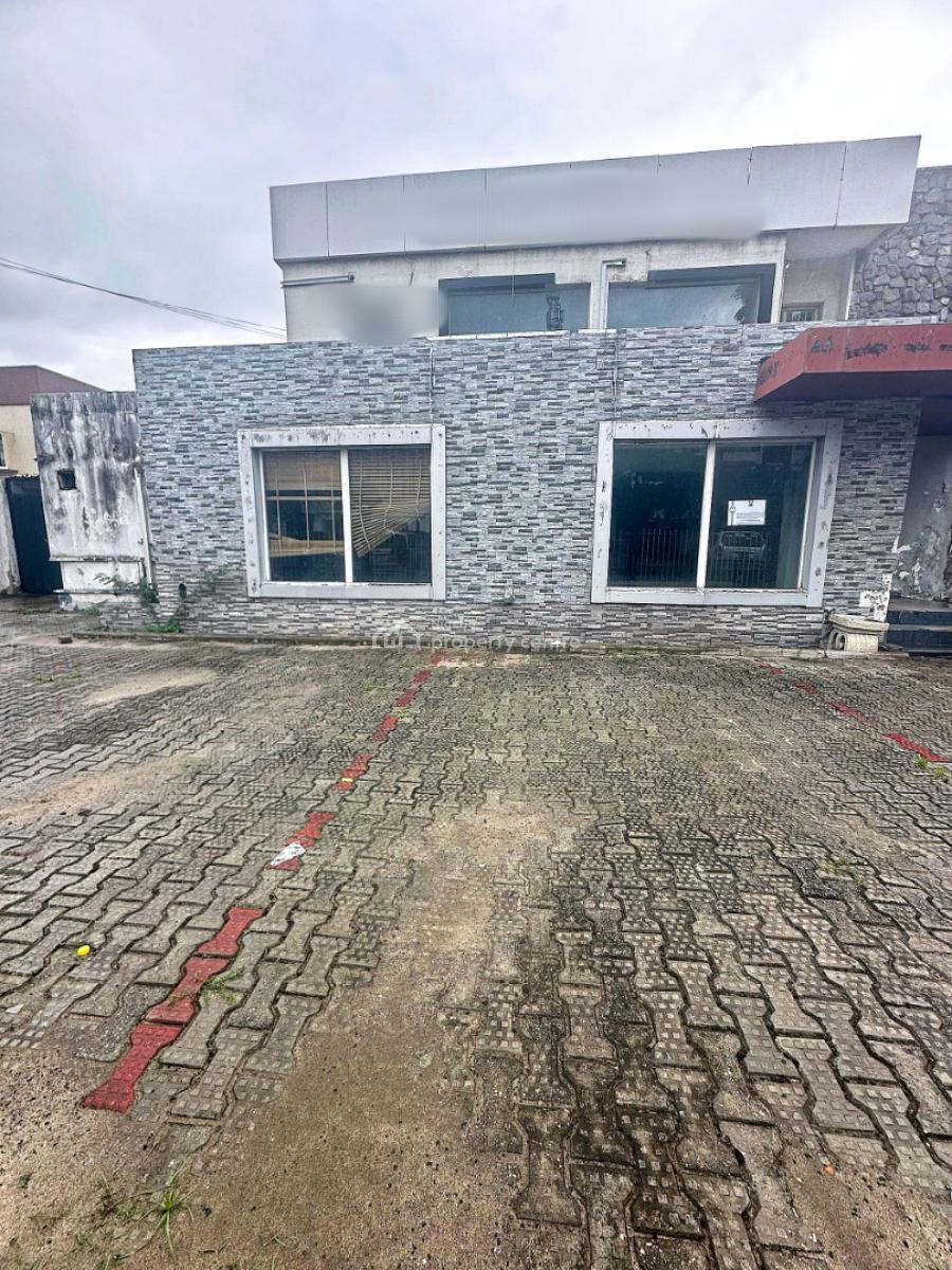 Massive Commercial Property, Victoria Island (vi), Lagos, Restaurant / Bar for Rent