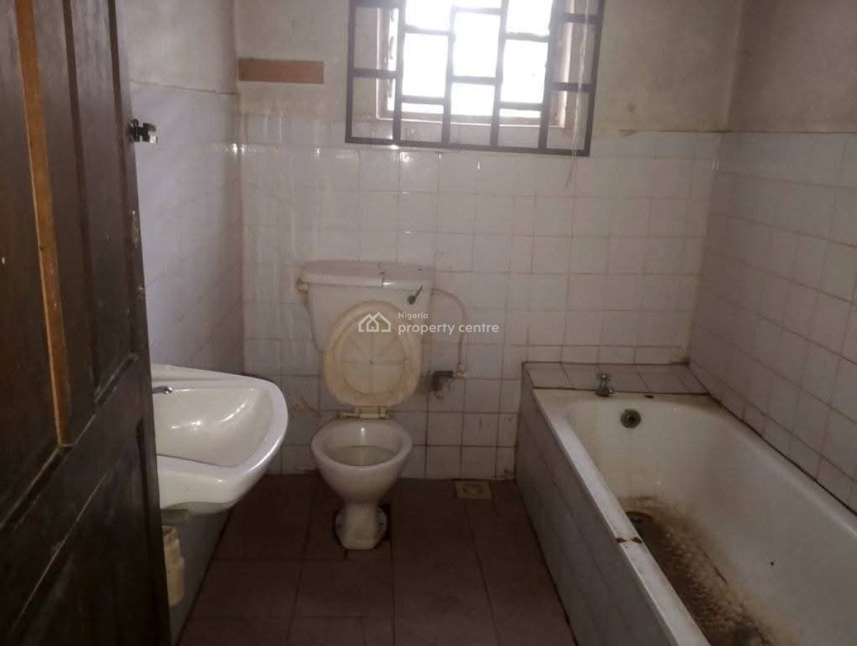 Distressed 2 Bedroom Flat, Abijo, Lekki, Lagos, Block of Flats for Sale