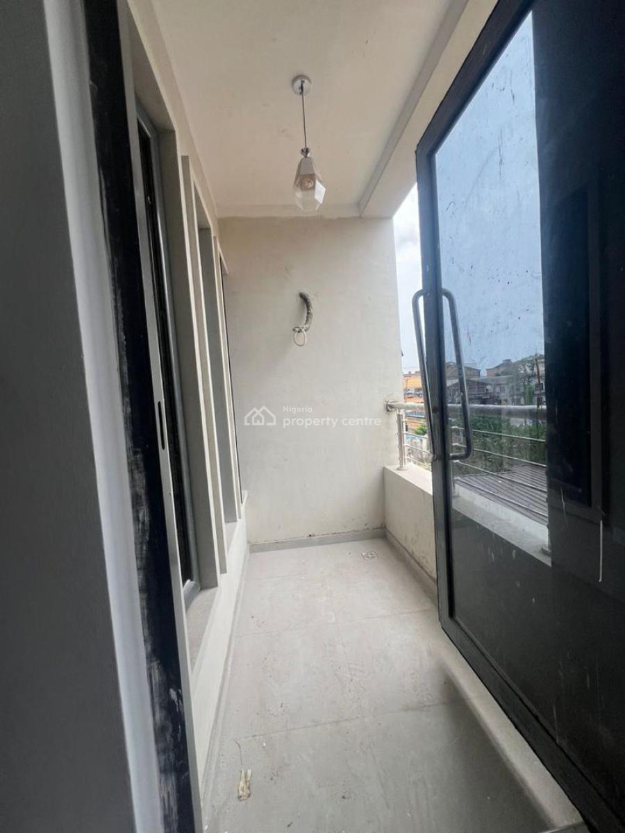 Sophisticated 3 Bedrooms Apartment in a Premier Urban Setting, Yaba, Lagos, Flat / Apartment for Sale