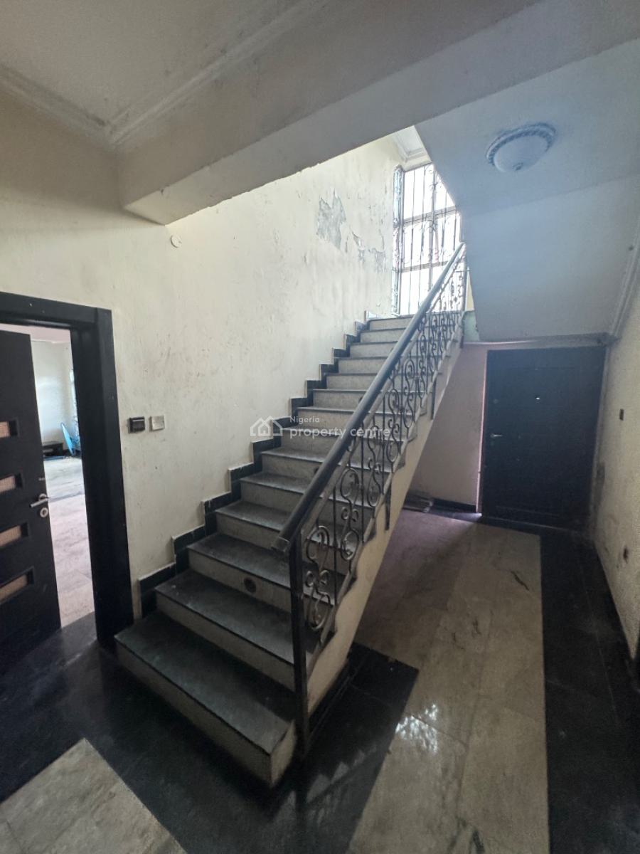 a 12 Bedroom House with Two Units of 1 Bedrooms Apartment Bq, Lekki Phase 1, Lekki, Lagos, House for Rent
