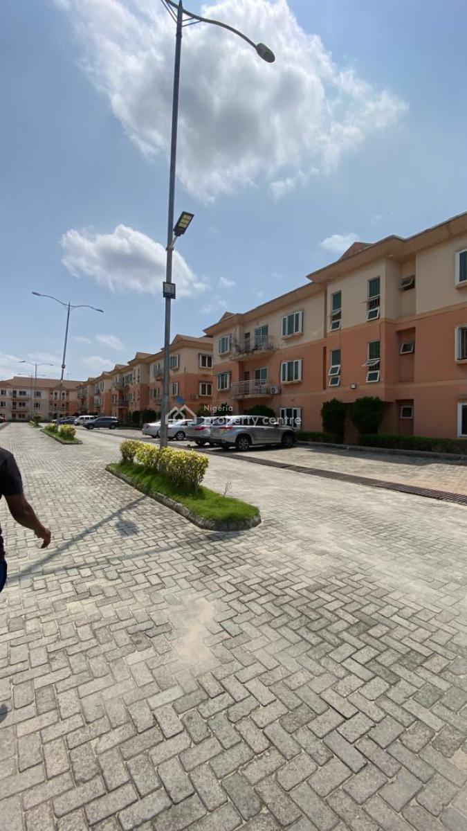a Spacious Room Self Contained, Pearly Gate Estate Beside Vgc, Ikota, Lekki, Lagos, Self Contain (single Rooms) for Rent